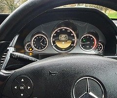 2012 Mercedes Benz E220cdi BE Executive - Image 7/8