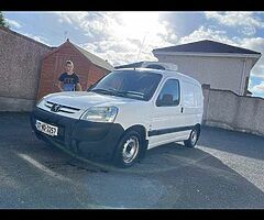Peugeot 2007 1.6 diesel
Princ tooday