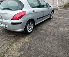 Peugeot 308 - Image 8/9