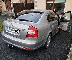 Skoda Octavia Elegance 1.6 diesel 
Manual transmission