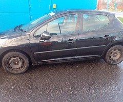 08 Peugeot  207