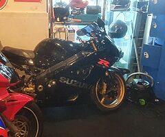 Suzuki gsxr 1000  2005