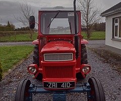 Universal tractor 445 1974 vintage totally restored