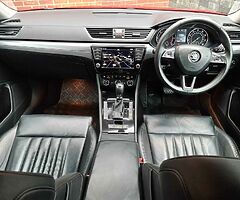 2017 Škoda Superb - Image 4/8