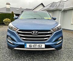 2016 HYUNDAI TUCSON 1.7 DIESEL EXECUTIVE SAT-NAV LEATHER LOW KMS ONE OWNER 6 SPEED MANUAL