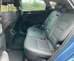 2016 HYUNDAI TUCSON 1.7 DIESEL EXECUTIVE SAT-NAV LEATHER LOW KMS ONE OWNER 6 SPEED MANUAL - Image 6/10