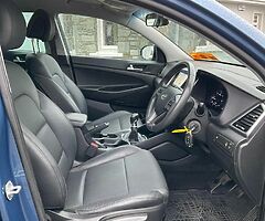 2016 HYUNDAI TUCSON 1.7 DIESEL EXECUTIVE SAT-NAV LEATHER LOW KMS ONE OWNER 6 SPEED MANUAL - Image 10/10