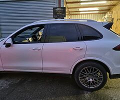 Munster window tinting and valeting