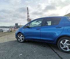 2017 Toyota Yaris - Image 3/7