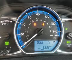 2017 Toyota Yaris - Image 5/7
