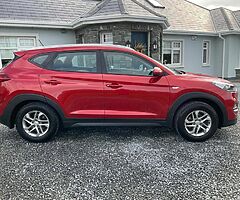 162 HYUNDAI TUCSON 1.7 DIESEL NCT 11/22 TAXED 6/22  6 SPEED MANUAL SPOTLESS - Image 10/10