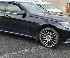 Very nice E-Class Merc Automatic - Image 8/10