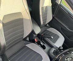 Volkswagen Jetta 2018 very low mileage - Image 10/10