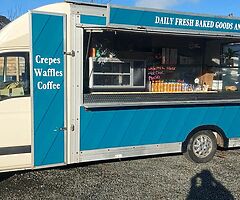 Renault master catering van - Image 4/6