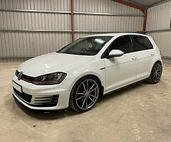 2016 Volkswagen Golf - Image 5/10