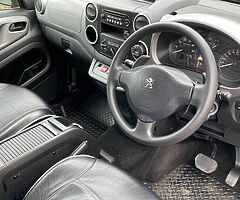 2018 Peugeot Partner - Image 4/9