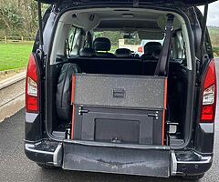 2018 Peugeot Partner - Image 9/9