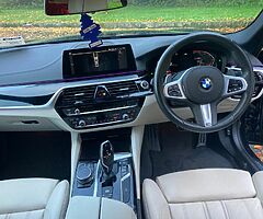 2021 B M W 520  M-SPORT - Image 7/7