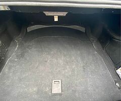 Mercedes E350 Sport - Image 3/10