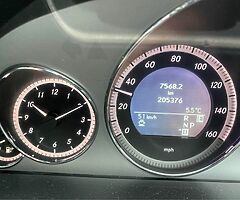 Mercedes E350 Sport - Image 6/10