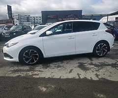 152 Toyota Auris 1.6 D-4D/Only 46k mls with FSH - Image 6/10