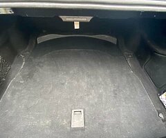 Mercedes E350 2011 - Image 5/9
