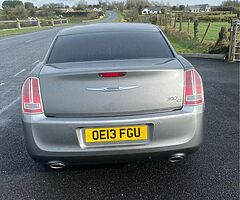 2013 Chrysler 300 - Image 3/10