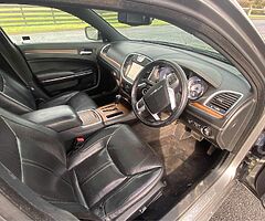 2013 Chrysler 300 - Image 9/10