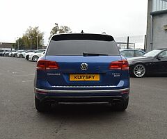 2017 Volkswagen Touareg - Image 5/10