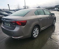 152 Toyota Avensis 1.6d/Only 147k kms/Irish car - Image 4/10
