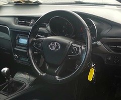 152 Toyota Avensis 1.6d/Only 147k kms/Irish car - Image 7/10