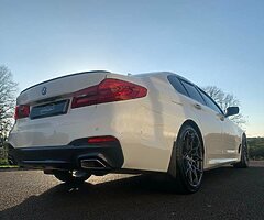 2017 BMW Series 5 - Image 5/10