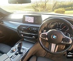 2017 BMW Series 5 - Image 7/10
