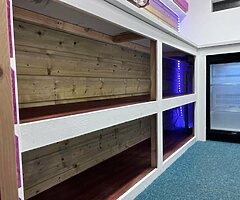 Rice horse box converted to Gin bar - Image 5/10