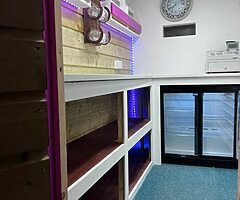 Rice horse box converted to Gin bar - Image 10/10
