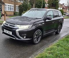 2017 Mitsubishi OUTLANDER GX5H PLUGIN HYBRID