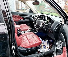 2017 Mitsubishi OUTLANDER GX5H PLUGIN HYBRID - Image 6/10
