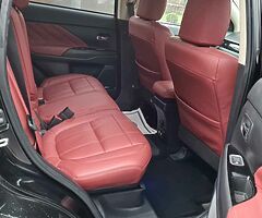 2017 Mitsubishi OUTLANDER GX5H PLUGIN HYBRID - Image 10/10