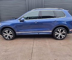 2015 Volkswagen Touareg 3.0 V6 TDI R-line - Image 6/10
