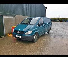 05 MERCEDES VITO