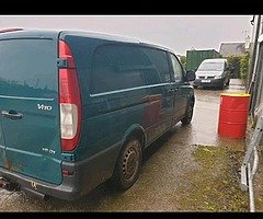 05 MERCEDES VITO