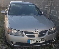 Nissan almera