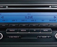 VW GOLF MK6 RADIO STEREO / CD PLAYER