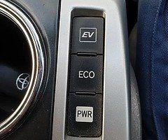 Toyota Prius HYBRID 2013 - Image 6/10