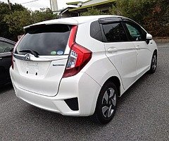 HONDA FIT WHITE 2016 AUTOMATIC