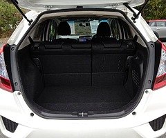 HONDA FIT WHITE 2016 AUTOMATIC - Image 5/10