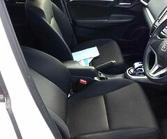 HONDA FIT WHITE 2016 AUTOMATIC - Image 8/10