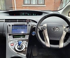 Toyota prius PHV - Image 6/10