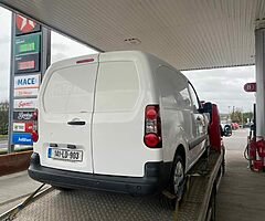Sell your Vehicle In Seconds ⏳ - Image 5/6