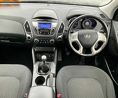 2013 HYUNDAI IX35 1.7 DIESEL NEW NCT 6 SPEED MANUAL - Image 9/10